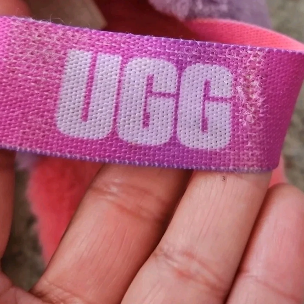 Ugg Big Girls Oh Yeah Gradient Furry Indoor/ Outdoor Colorful Slippers 1